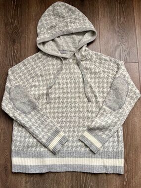 Grey and Cream Herringbone Hooded Pullover Sweater